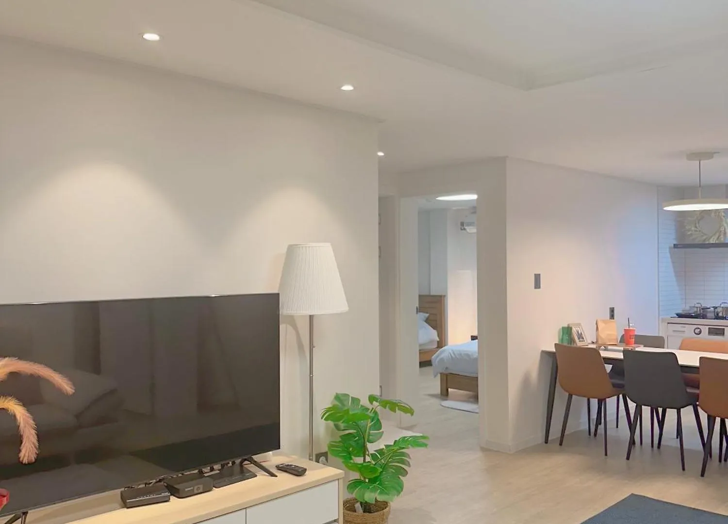 סיאול The First Hongdae Stay
